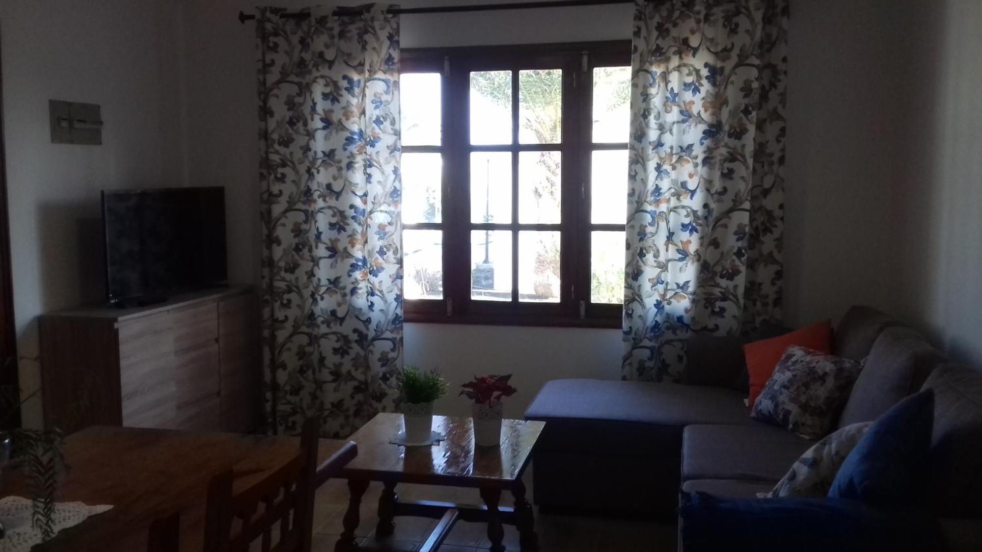 Bastian Nauplius Villa Costa Teguise Room photo